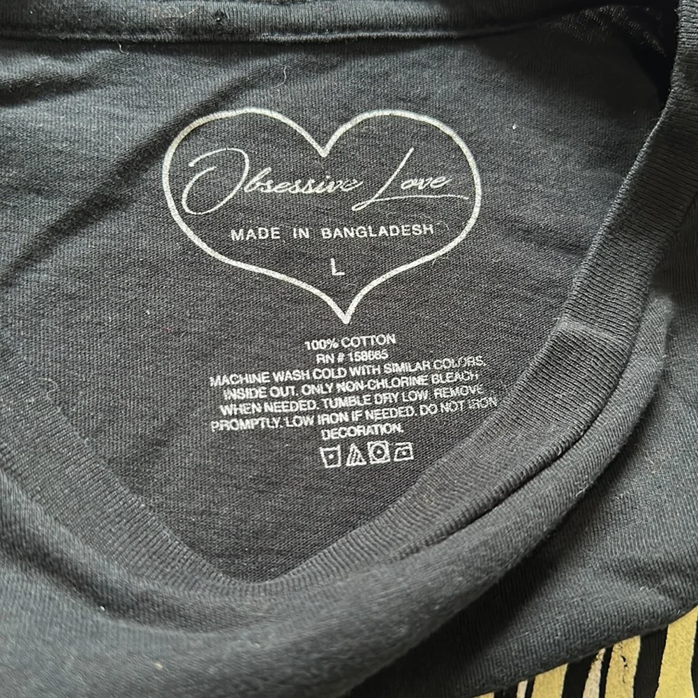 Obsessive Love black California Car crop T-shirt - Picture 3 of 4